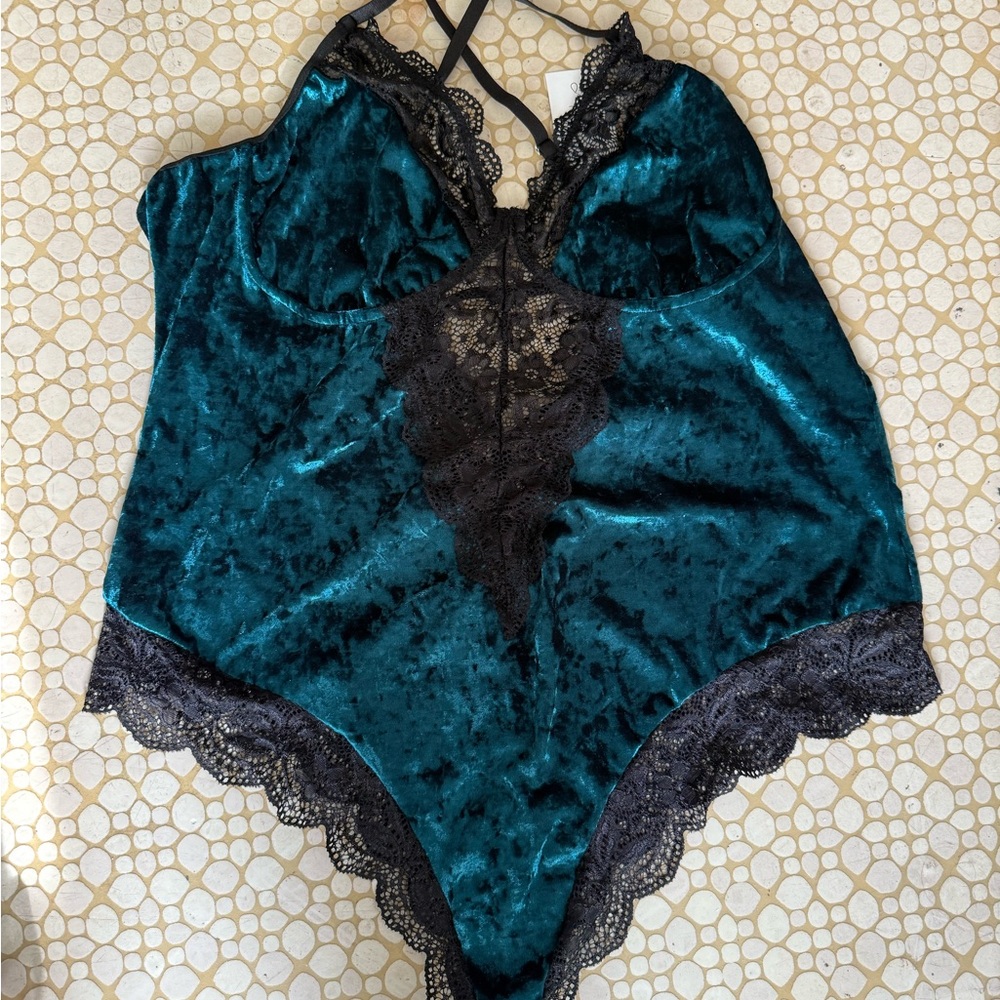 Elegant Velvet Lace Bodysuit - Teal and Black